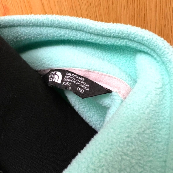 Northface Fleece Jacket - Picture 4 of 6